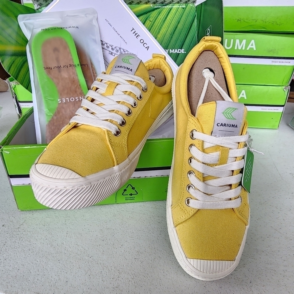 NIB Cariuma yellow OCA canvas Sneakers sz W10 M8.5 canery